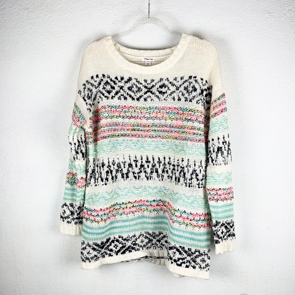Xhilaration Cream and Mint Patterned Sweater - Picture 1 of 9